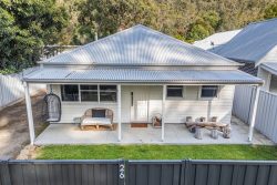 26 Grampians Rd, Halls Gap VIC 3381, Australia