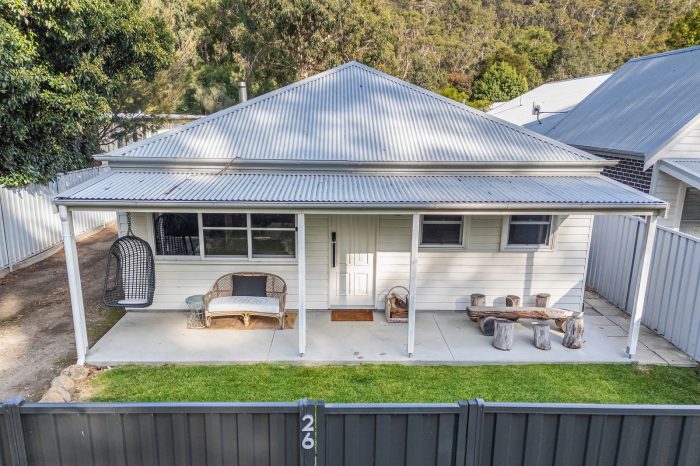 26 Grampians Rd, Halls Gap VIC 3381, Australia