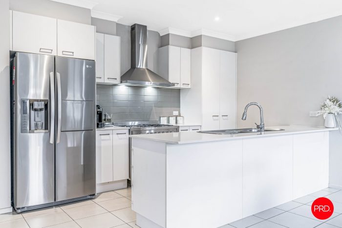 16 Grayton St, Marong VIC 3515, Australia
