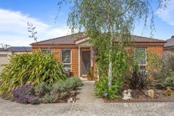 4 Gumdale Pl, Sebastopol VIC 3356, Australia