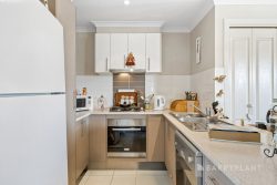 4 Gumdale Pl, Sebastopol VIC 3356, Australia