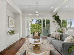 43 Volga Cres, Indooroopilly QLD 4068, Australia