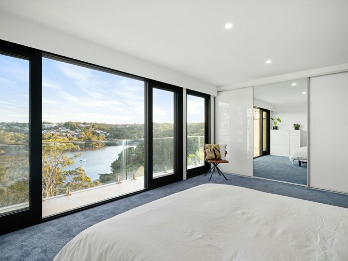 9 Woodlands Ave, Lugarno NSW 2210, Australia