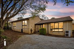 161 Owen Dixon Dr, Spence ACT 2615, Australia