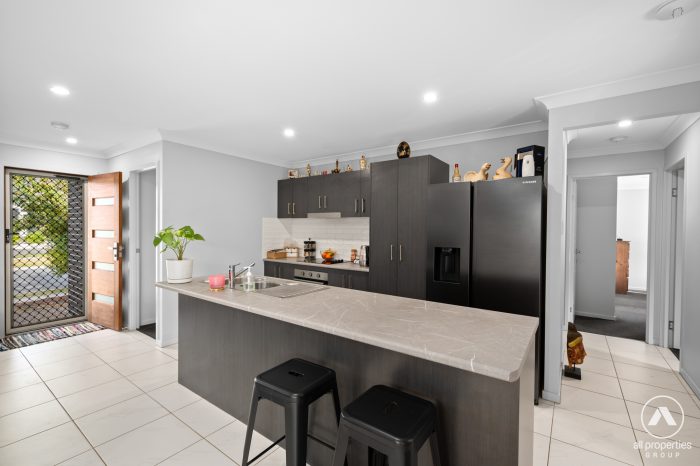 4 Ironbark Ave, Park Ridge QLD 4125, Australia