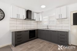 2/5 Jesmond St, Safety Bay WA 6169, Australia