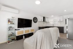2/5 Jesmond St, Safety Bay WA 6169, Australia