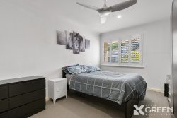 2/5 Jesmond St, Safety Bay WA 6169, Australia