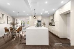 15 Jousting Pl, Glen Waverley VIC 3150, Australia