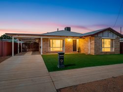 83 Keenan St, Hannans WA 6430, Australia