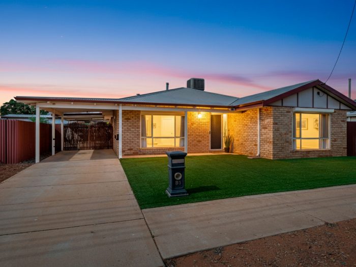 83 Keenan St, Hannans WA 6430, Australia