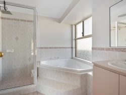 83 Keenan St, Hannans WA 6430, Australia