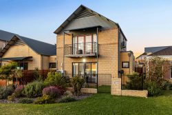 10/20-22 Lake St, Rockingham WA 6168, Australia