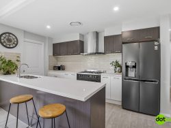 36 Lawrence Ave, Wyee NSW 2259, Australia