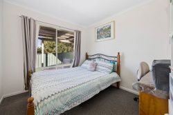 25 McCrae St, Queanbeyan West NSW 2620, Australia