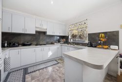 25 McCrae St, Queanbeyan West NSW 2620, Australia