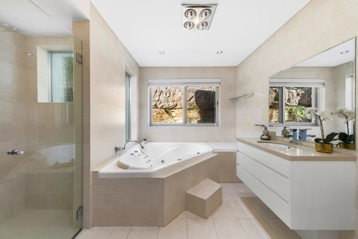 146 Melwood Ave, Killarney Heights NSW 2087, Australia