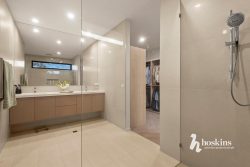 1 Monteith St, Croydon VIC 3136, Australia