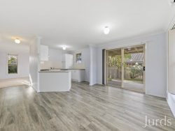 13 Durham Rd, East Branxton NSW 2335, Australia