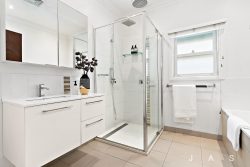 36 Napoleon St, West Footscray VIC 3012, Australia