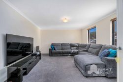 5 Batman Way, Dalyellup WA 6230, Australia