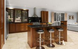 392 Old Warrandyte Rd, Ringwood North VIC 3134, Australia