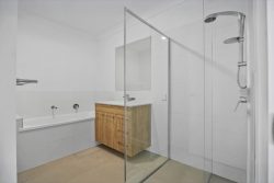 57 Outlook Blvd, Gleneagle QLD 4285, Australia