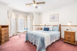 20 Parkland Dr, Hamlyn Heights VIC 3215, Australia