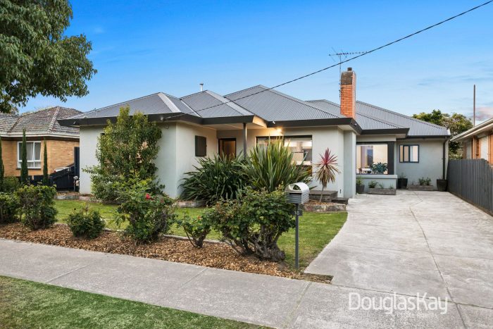 16 Pengelly Ct, Sunshine VIC 3020, Australia