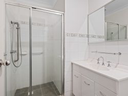 Unit 4/342 Piccadilly St, West Lamington WA 6430, Australia