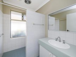 Unit 5/3 Ardath Ct, Dianella WA 6059, Australia