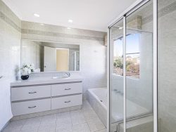 100 Avocado Dr, Dianella WA 6059, Australia