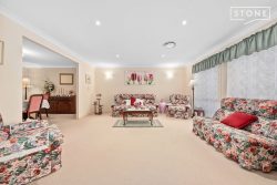16 Fernleigh Ave, Aberglasslyn NSW 2320, Australia