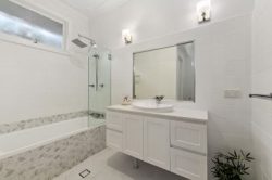 76 Rembrandt Dr, Merewether Heights NSW 2291, Australia