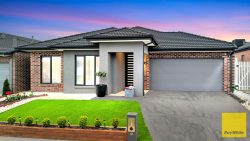 12 Ringarooma Dr, Truganina VIC 3029, Australia