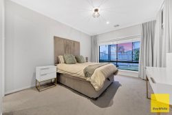 12 Ringarooma Dr, Truganina VIC 3029, Australia