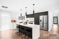 15 Riverglen Rd, Berwick VIC 3806, Australia