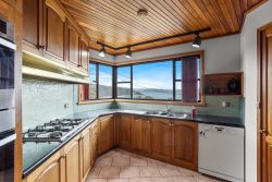 79 Roslyn Ave, Kingston Beach TAS 7050, Australia