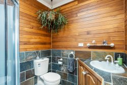 79 Roslyn Ave, Kingston Beach TAS 7050, Australia