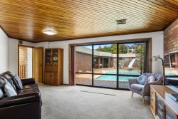 79 Roslyn Ave, Kingston Beach TAS 7050, Australia