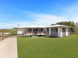 6 Rural View Ct, Craignish QLD 4655, Australia