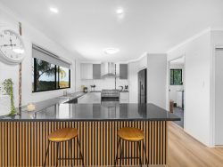 6 Rural View Ct, Craignish QLD 4655, Australia