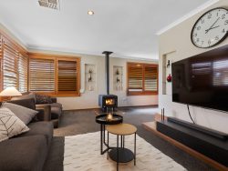 4 Sandgate St, Reynella SA 5161, Australia