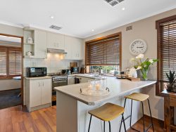 4 Sandgate St, Reynella SA 5161, Australia