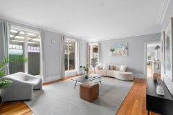 44 Santa Monica Dr, Keilor Lodge VIC 3038, Australia