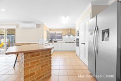 18 Susan Ct, Yakamia WA 6330, Australia