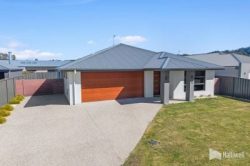 16 Swilkin Dr, Spreyton TAS 7310, Australia
