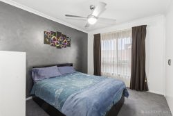 97 Sydney Parkinson Ave, Endeavour Hills VIC 3802, Australia