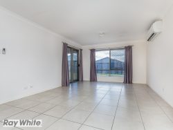 25 Troon St, North Lakes QLD 4509, Australia