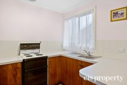 392 Village Dr, Kingston TAS 7050, Australia